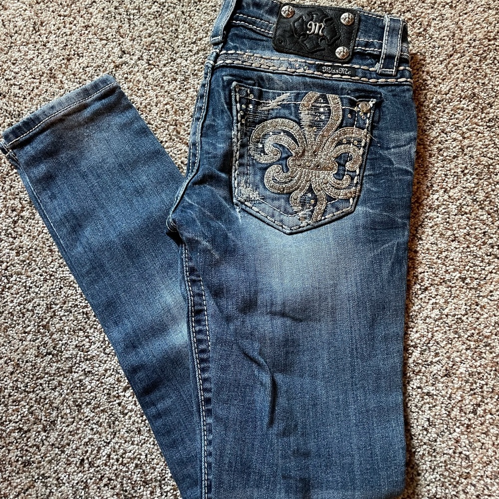Miss me medium wash skinny jeans size 26